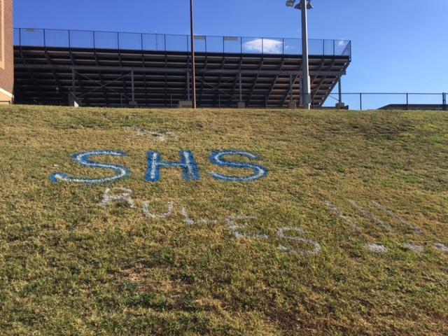 Vikings leave message for the Indians above the practice field
